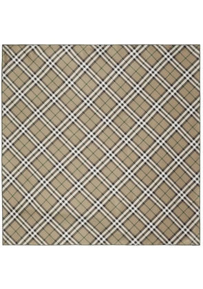 Burberry checkered silk scarf - Neutrals