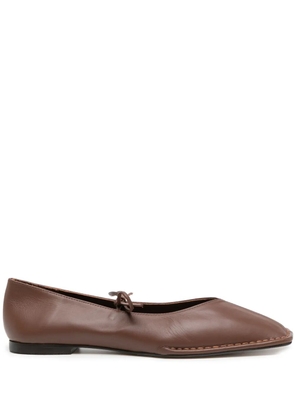 ALOHAS Sway leather ballerina shoes - Brown