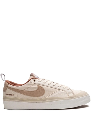 Nike x Doyenne Skateboards SB Blazer Low sneakers - Neutrals