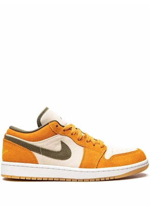 Jordan Air Jordan 1 Low SE 'Light Curry' sneakers - White