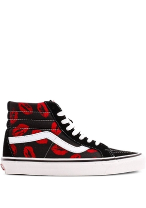 Vans Sk8-Hi 38 DX Anaheim 'Hot Lips' trainers - Black