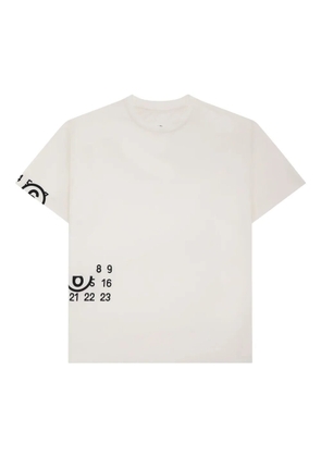 MM6 Maison Margiela Spiga Capsule Numbers T-shirt - White