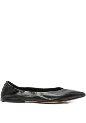 Pomme D´Or Glove pointed-toe leather ballet flats - Black