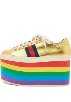 Gucci Pre-Owned Peggy platform sneakers - Gold