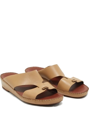 Loro Piana Pre-Owned buckle leather sandals - Neutrals