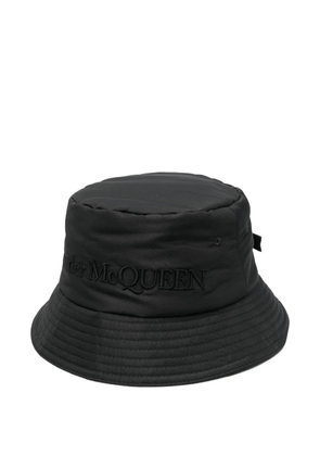 Alexander McQueen logo-embroidered bucket hat - Black