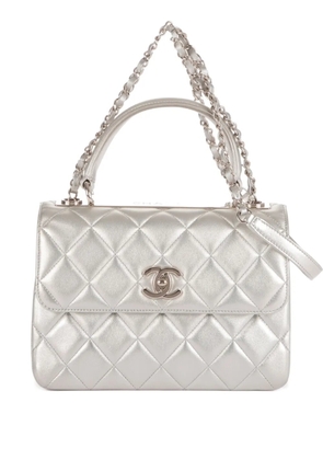 CHANEL Pre-Owned quilted chain bag - Grey