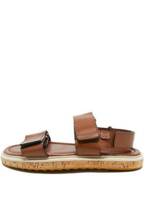Louis Vuitton Pre-Owned calf leather strap sandal - Brown