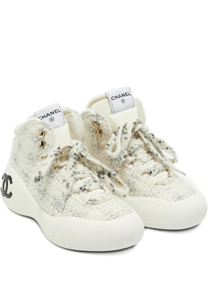 CHANEL Pre-Owned tweed high-top sneakers - Neutrals