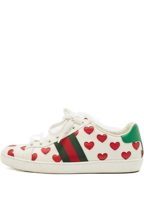 Gucci Pre-Owned web-stripes heart sneakers - White