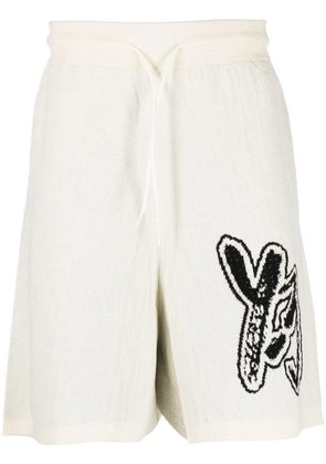 Y-3 intarsia-knit logo bermuda - Neutrals
