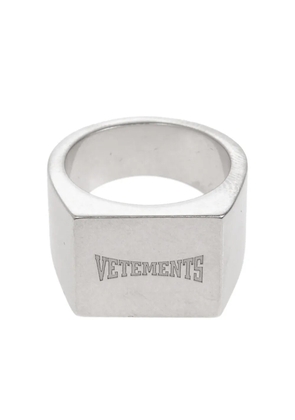 VETEMENTS rectangular signet ring - SILVER