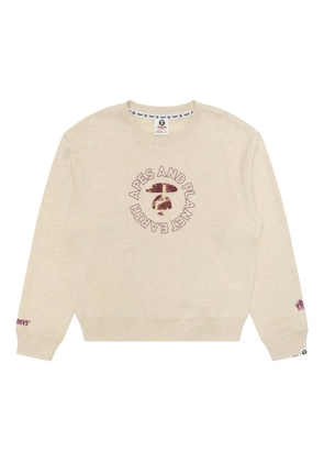 AAPE BY *A BATHING APE® logo-print crew-neck sweater - Neutrals