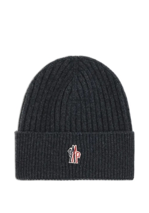 Moncler Grenoble ribbed logo-patch beanie hat - Grey