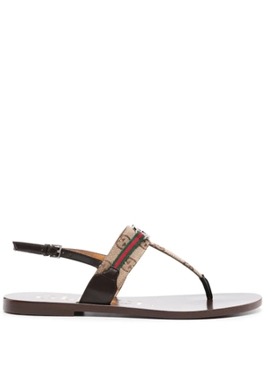 Gucci Interlocking G flat sandals - Neutrals