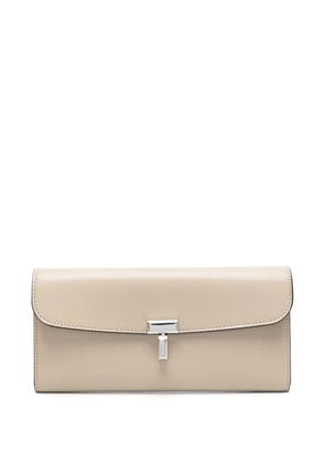TOTEME T-lock leather wallet - Neutrals