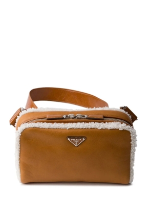 Prada shearling-trim shoulder bag - Brown