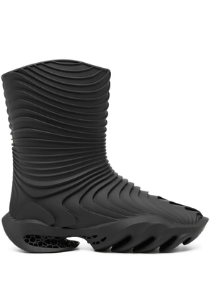 ALIVEFORM Stratum Fang boots - Black