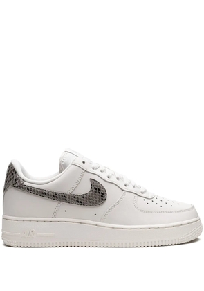 Nike Air Force 1 Low '07 'Snakeskin Phantom' sneakers - White