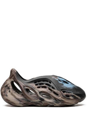 adidas Yeezy Foam Runner 'MX Brown Blue' sneakers