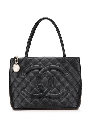 CHANEL Pre-Owned 2000-2002 Caviar Medallion tote bag - Black