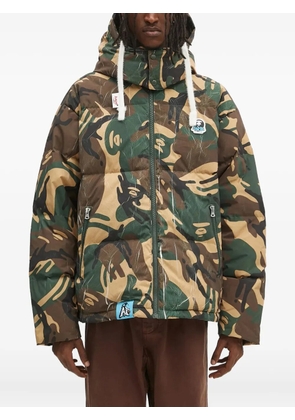 AAPE BY *A BATHING APE® camouflage-pattern padded jacket - Green