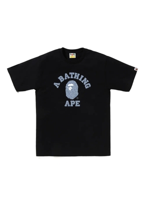 A BATHING APE® logo-print T-shirt - Black