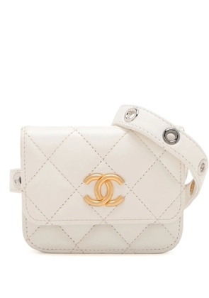 CHANEL Pre-Owned 2021 Quilted Lamsbskin Punk Essentials Chain Flap belt bag - White