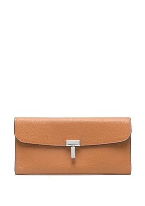 TOTEME T-lock leather wallet - Neutrals
