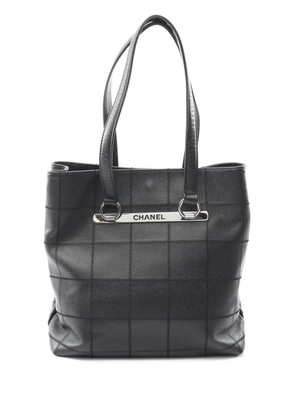 CHANEL Pre-Owned 2005-2006 Caviar Chocolate Bar tote bag - Black