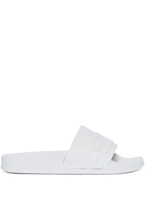 GCDS logo-embossed pool slides - White
