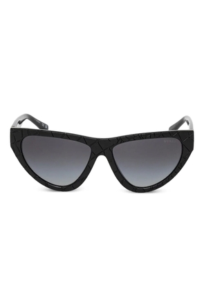 GUESS EYEWEAR cracked-pattern cat-eye sunglasses - Black