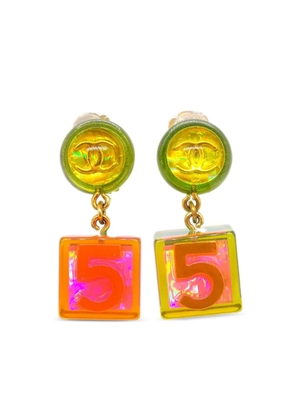 CHANEL Pre-Owned 1997 Cube dangle earrings - Gold