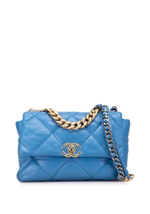 CHANEL Pre-Owned 2020 Large Lambskin 19 Flap satchel - Blue