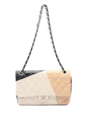 CHANEL Pre-Owned 2013-2014 matelassé shoulder bag - Neutrals