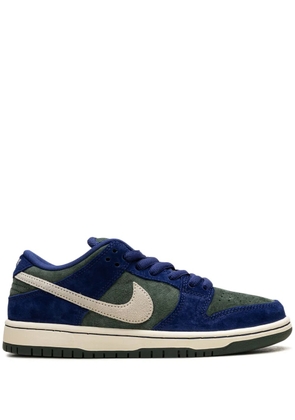 Nike SB Dunk 'Deep Royal Blue' sneakers