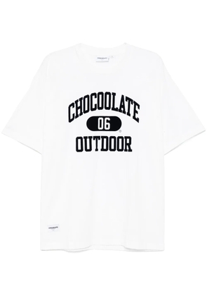 CHOCOOLATE logo-print T-shirt - White