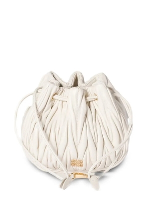 Miu Miu matelassé-motif pouch bag - White