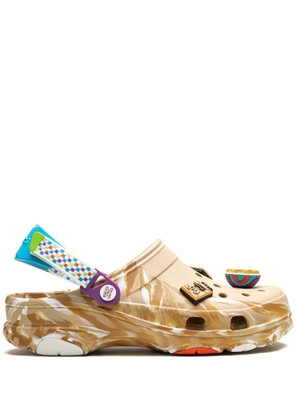 Crocs x Cinnamon Toast Classic All-Terrain clogs - Brown