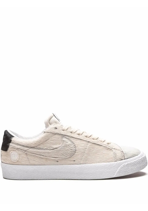 Nike SB Blazer Low 'Medicom Toy 2020' sneakers - Neutrals