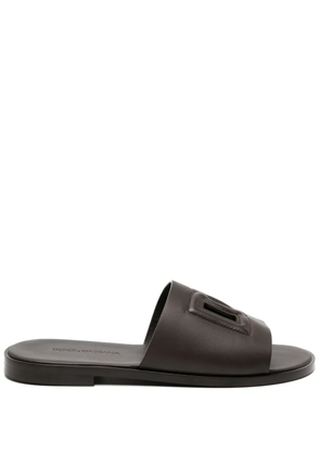 Dolce & Gabbana embossed-logo leather slides - Brown