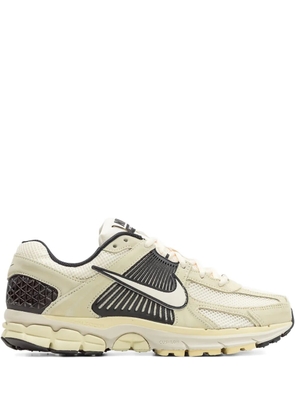 Nike Zoom Vomero 5 trainers - Neutrals