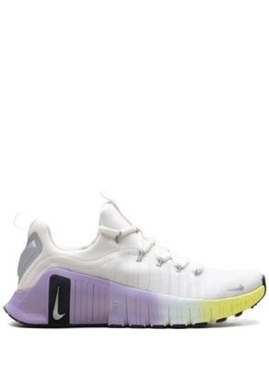 Nike Free Metcon 6 SE 'Phantom Black Hydrangeas Metallic Silver' sneakers - White