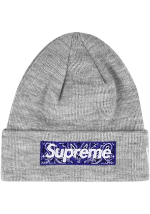 Supreme x New Era Box Logo knitted beanie - Grey