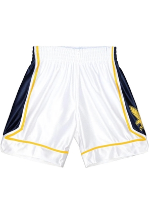 Mitchell & Ness Marquette Golden Eagles 2002 authentic shorts - White