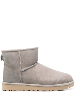 UGG fur-lined suede ankle boots - Grey