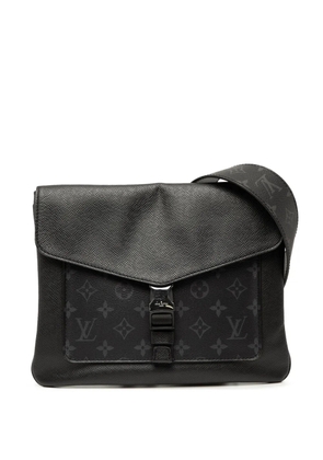 Louis Vuitton Pre-Owned 2020 Taigarama Outdoor Flap Messenger crossbody bag - Black