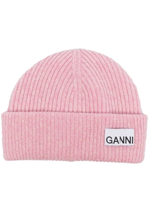 GANNI logo-patch intarsia-knit beanie - Pink