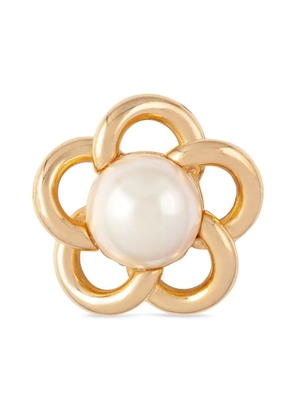 Christian Dior Pre-Owned 1980s pre-owned pearl-embellished floral brooch - Gold