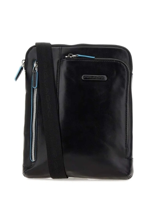 PIQUADRO zip-fastening embossed-logo shoulder bag - Black